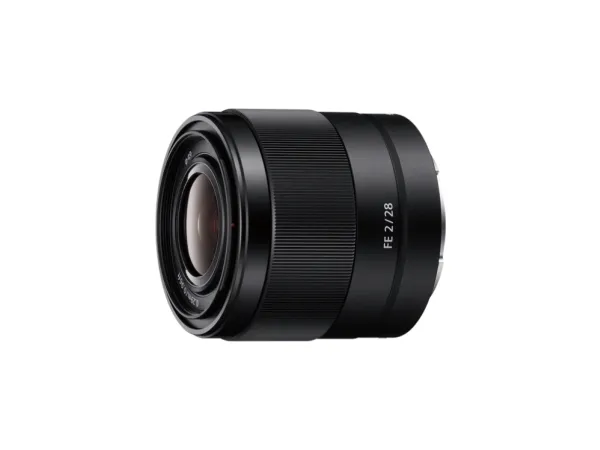 Sony SEL28F20 - Vidvinkel objektiv - 28 mm - f/2.0 FE - Sony E-mount - for Cinema Line; a VLOGCAM; a1; a1 II; a6700; a7 IV; a7C; a7C II; a7CR; a7R V; a7s III; a9 III