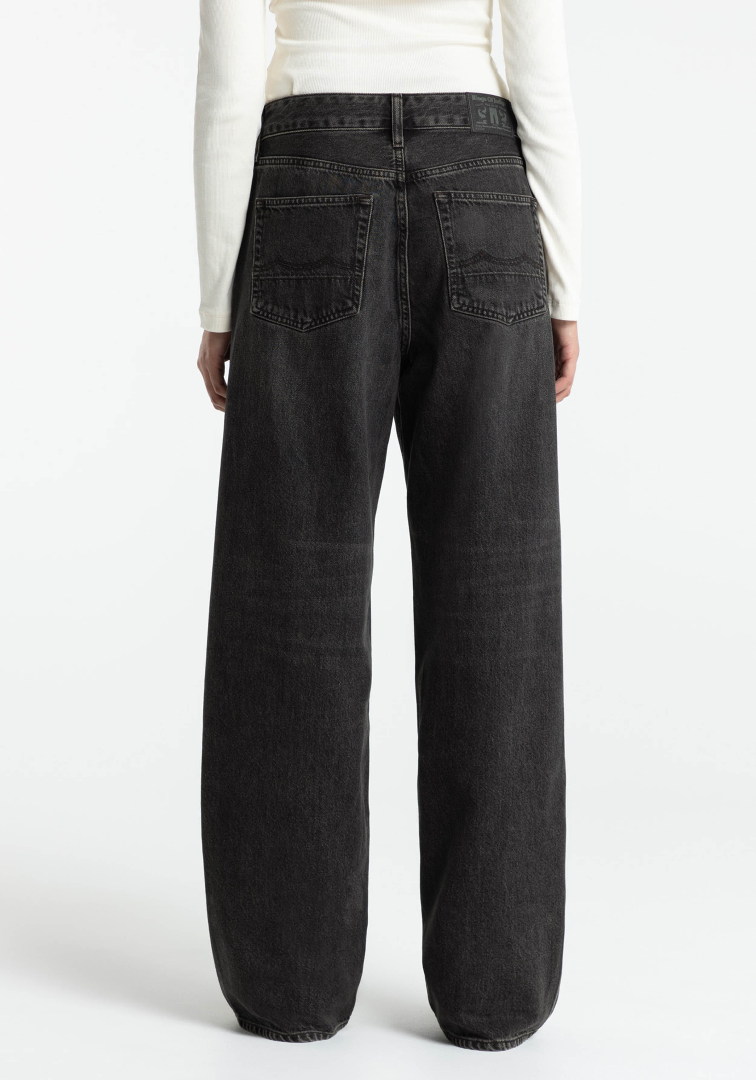 Kings Of Indigo Jeans Joan Vilma Brown Black Worn