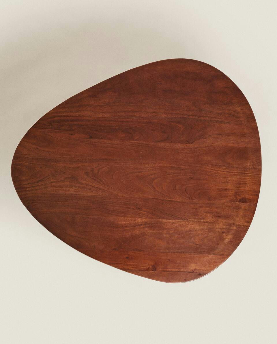 MESA DE CENTRO IRREGULAR DE ACÁCIA