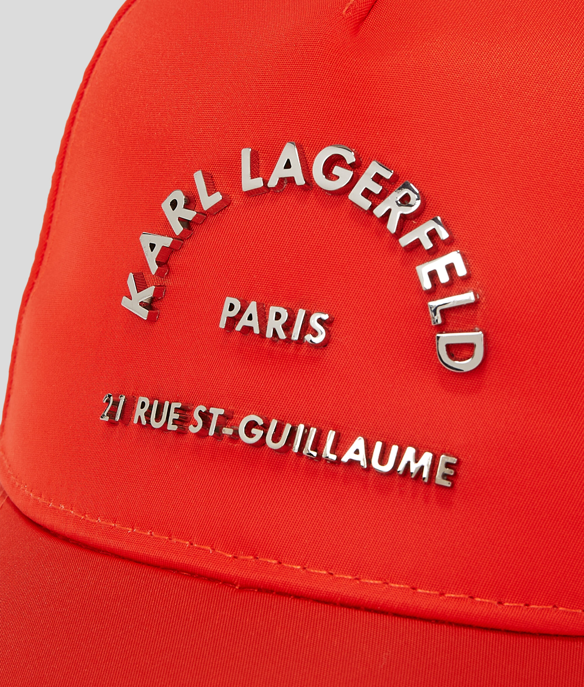 CASQUETTE EN NYLON RUE ST-GUILLAUME