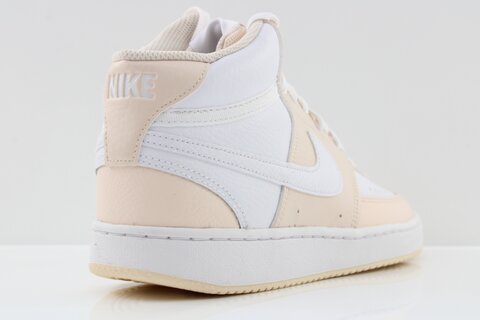 Nike Sneaker