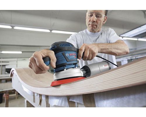 Bosch Professional GEX 40-150 excenterschuurmachine inclusief 1 x M480 schuurblad, schuurzool (150 mm) en L-BOXX 238