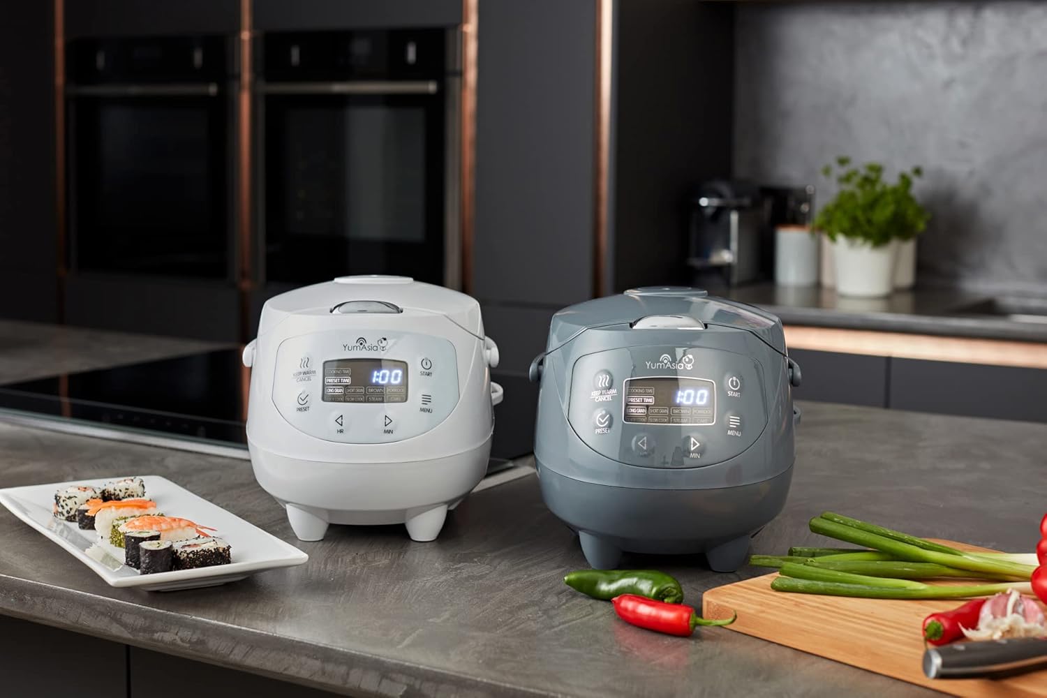 Yum Asia Panda Mini-Reiskocher mit Ninja-Keramikschüssel und Advanced Fuzzy Logic (3,5 Tassen, 0,63 Liter) 4 Reisfunktionen, 4 Multicooker-Funktion, 220–240V (Arctic White)
