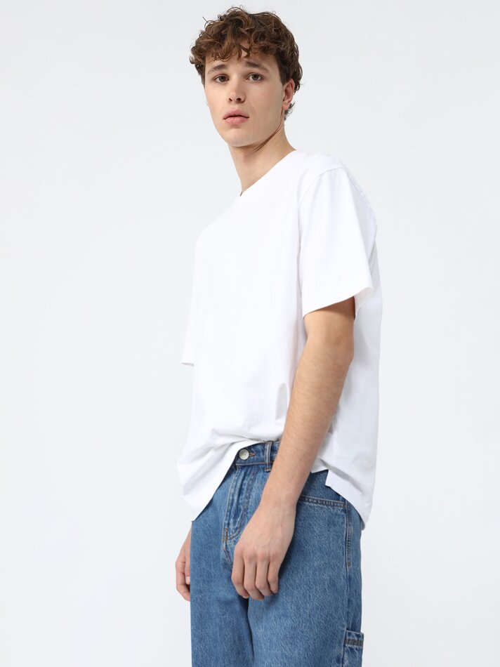 Calça jeans repaginada e com caimento relaxado - Índigo