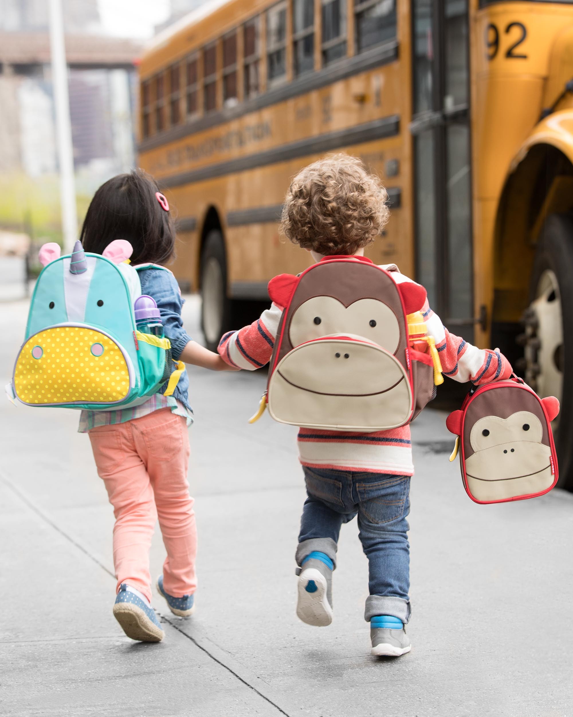 Kinderrucksack ZOO – EINHORN EUREKA (30x28x13) in bunt