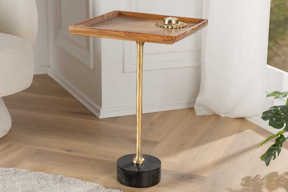 Design Beistelltisch TRAYFUL 55cm natur Akazie Massivholz schwarzer Marmorfuß gold Metall