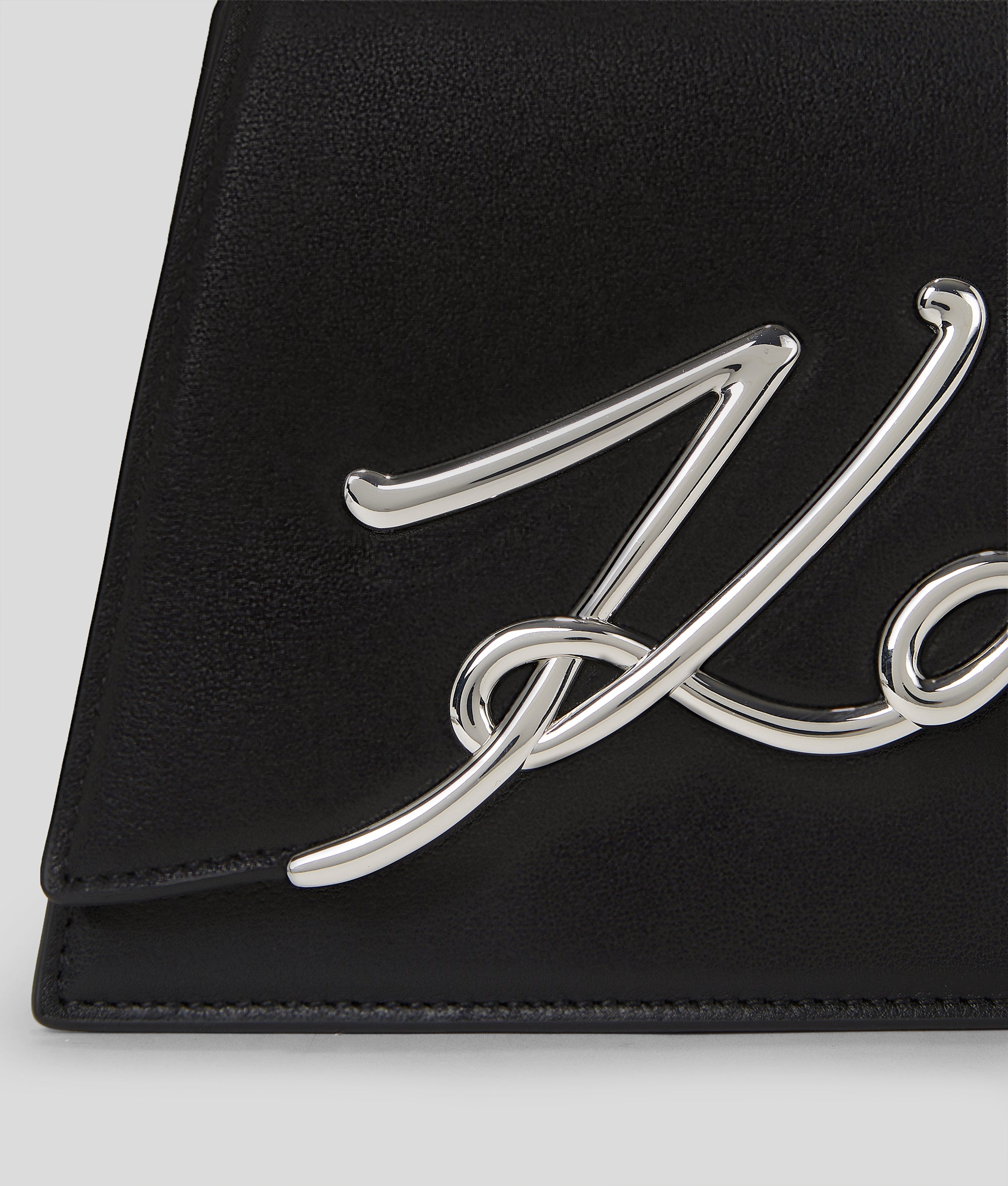 K/Signature medium crossbodytas