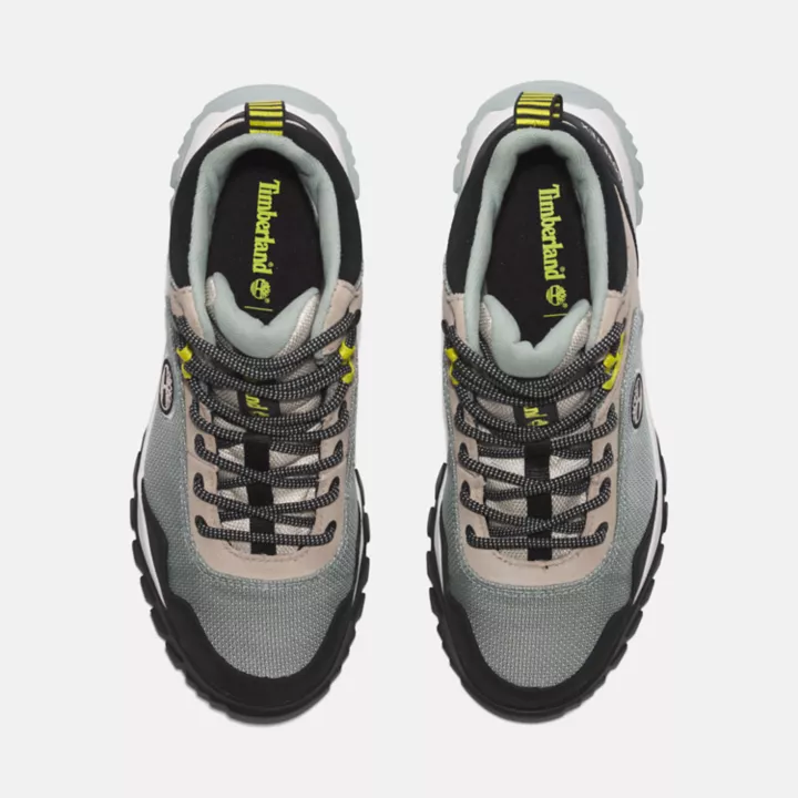 Bota de caminhada feminina Lincoln Peak Gore-Tex impermeável de cano médio na cor cinza.