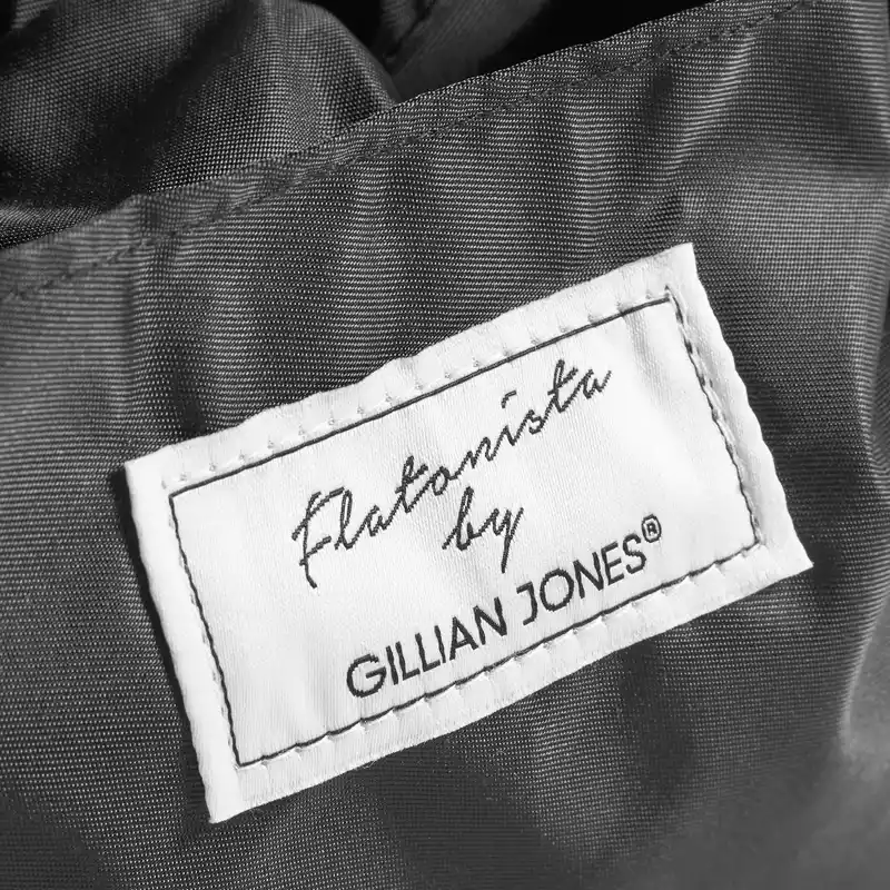 Gillian Jones Pull & Pack Toilet Bag - Black 10015-00
