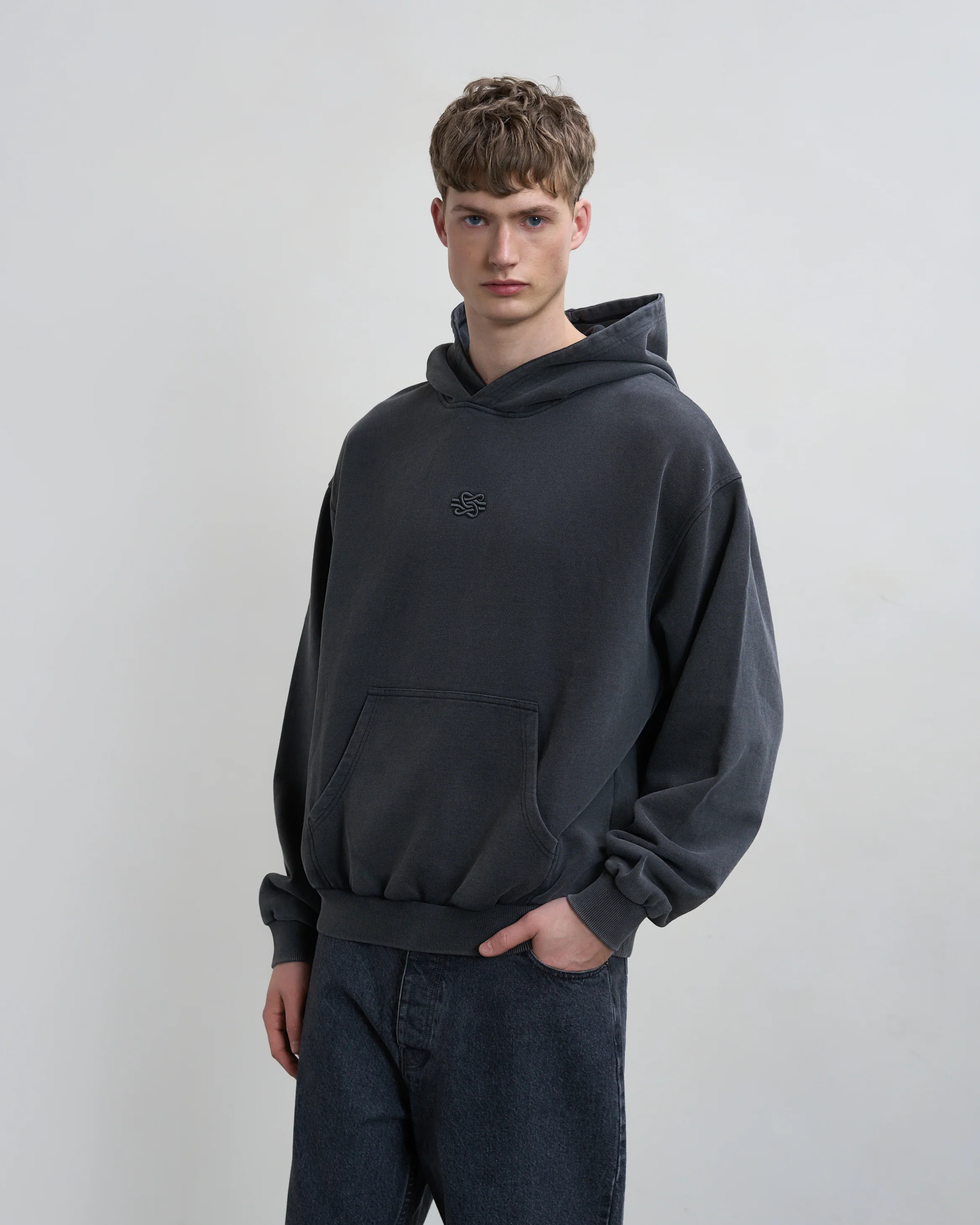 Hoodie Boxy Embroidered Vintage Black