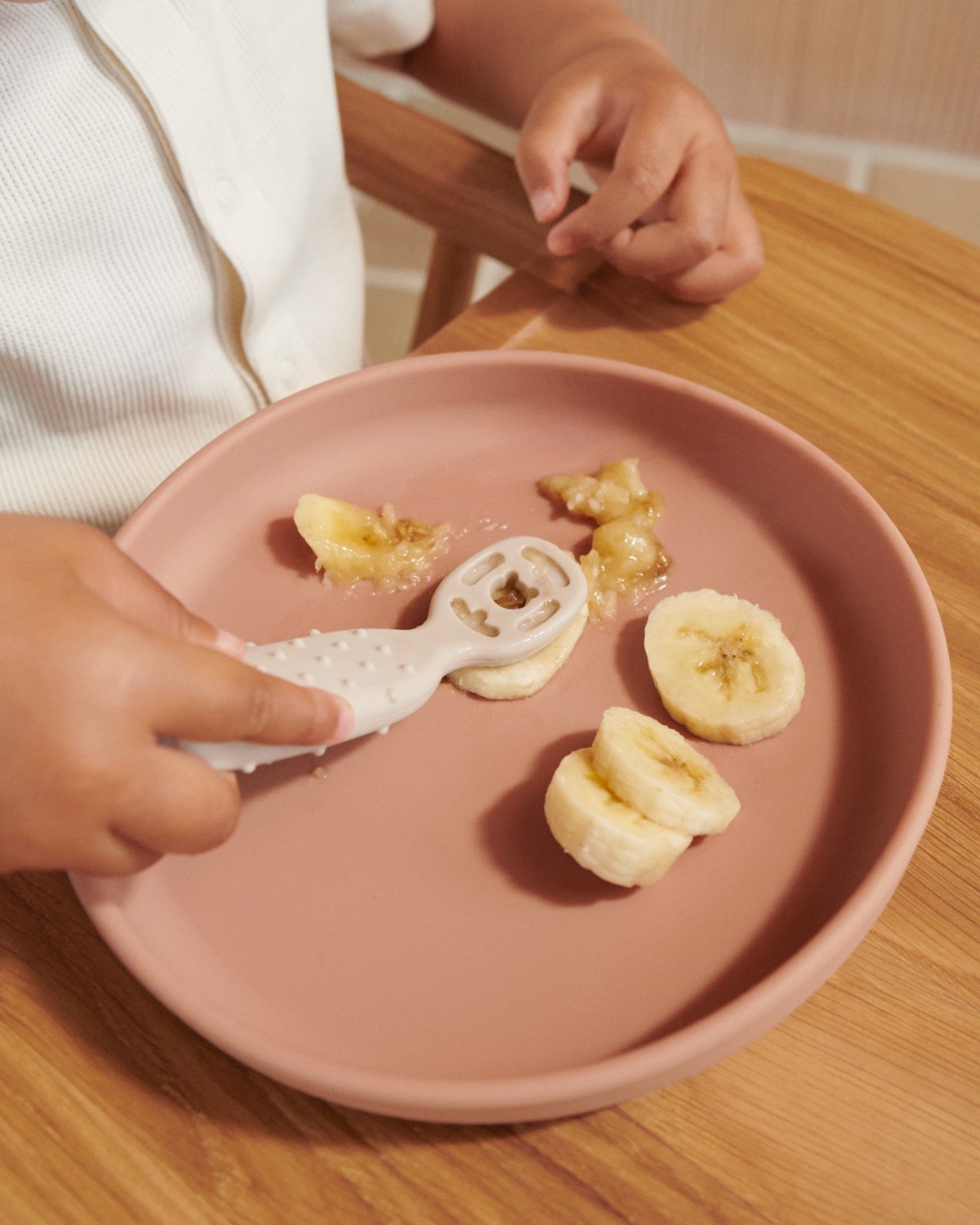Babyskje “Lær å Spise Selv” 4pk – Silikon | Caelia Baby Learning Spoon