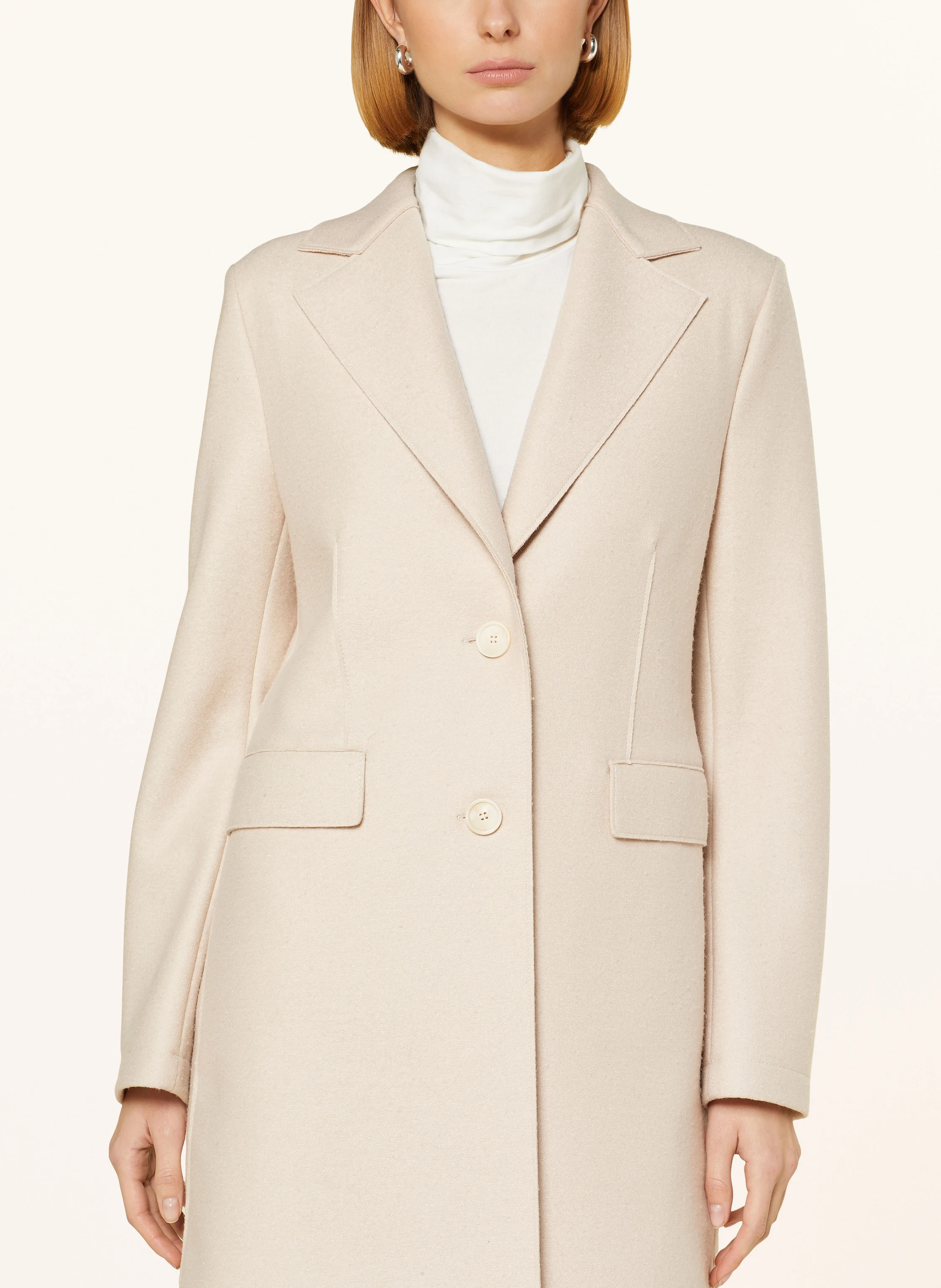 HARRIS WHARF LONDON Wollmantel