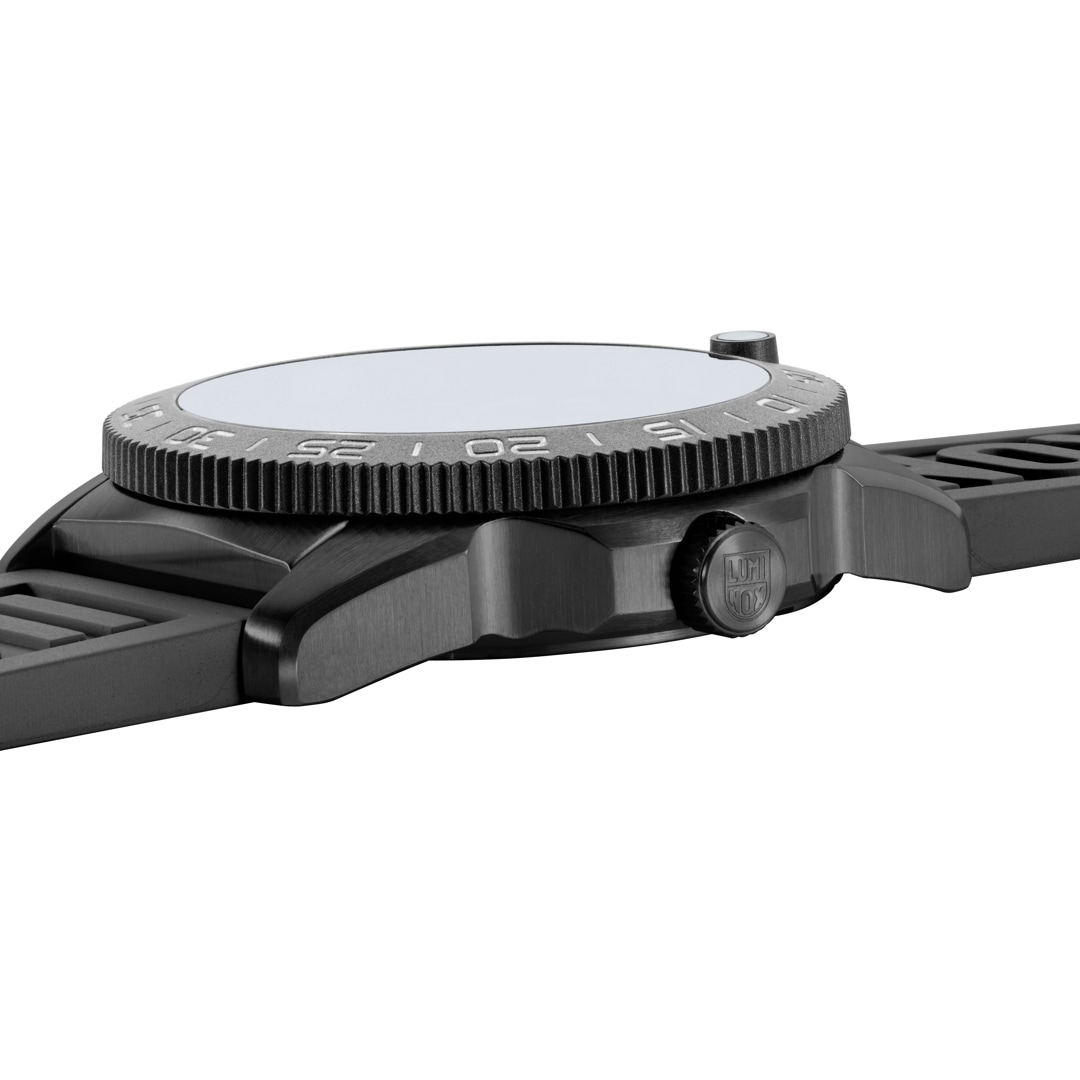 Luminox Pacific Diver 3120 Series 39mm