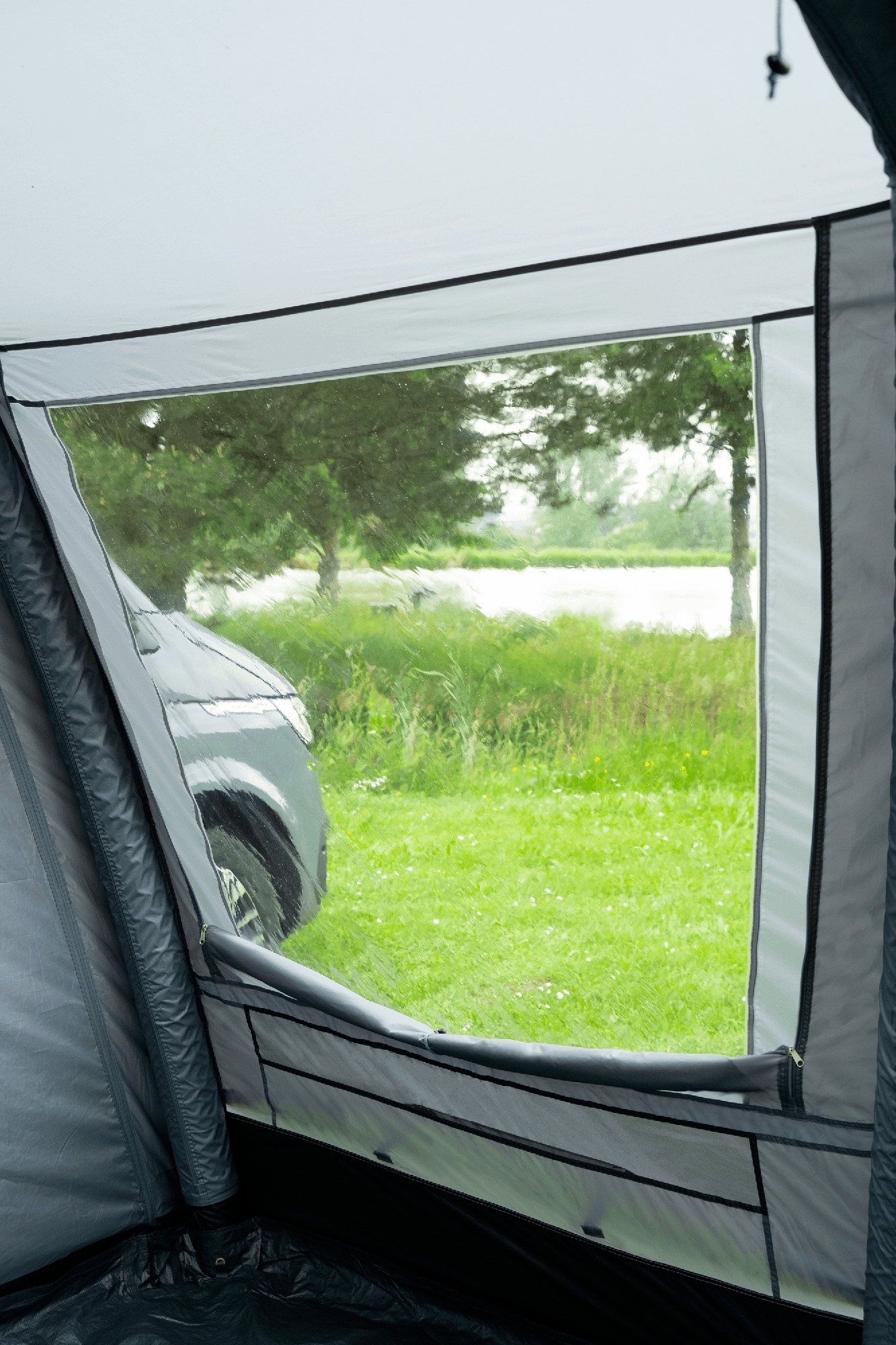 Westfield Hydra 300 aufblasbares Vorzelt 300 x 330 cm