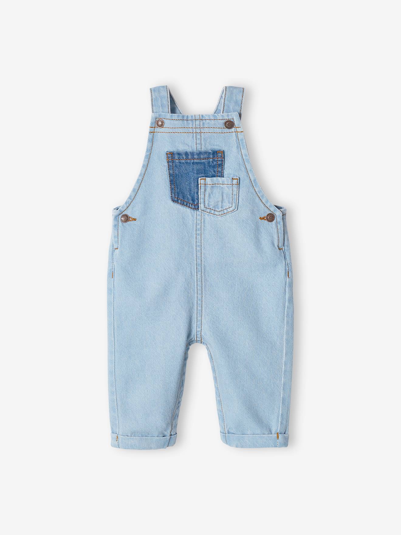 Jardineira jeans com bolsos contrastantes para bebê, jeans desbotado