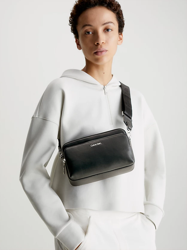Bolsa de ombro em couro sintético