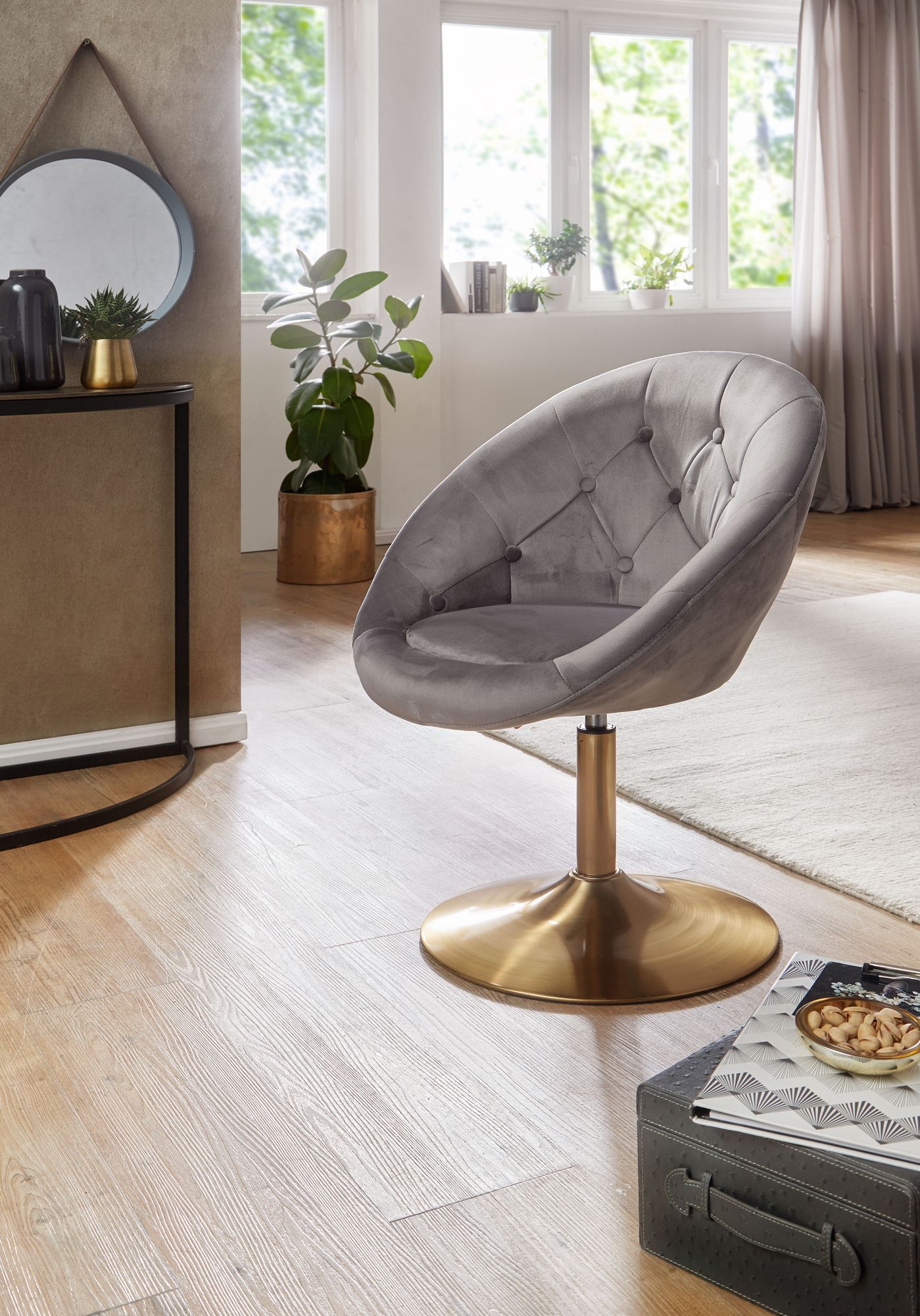 KADIMA DESIGN Chesterfield-Loungesessel ADDA: 360° Drehfunktion, Samtbezug, Trompetenfuß, 67x80-100x62 cm, Rosa/Blau/Grau.