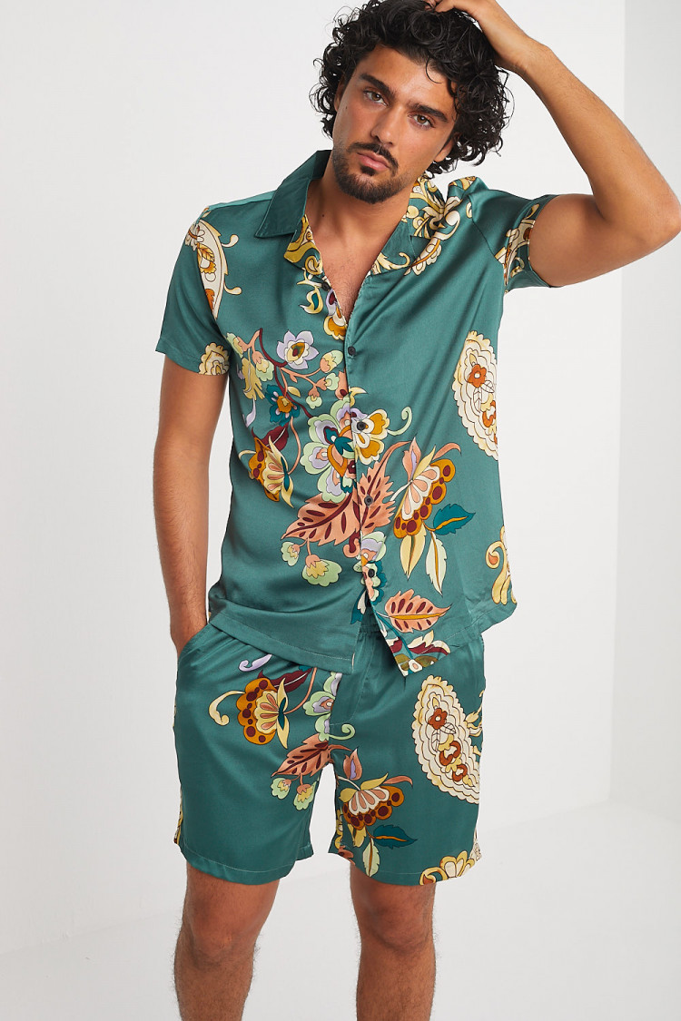 Ensemble 2 pièces chemise + short vert à motif fleuri