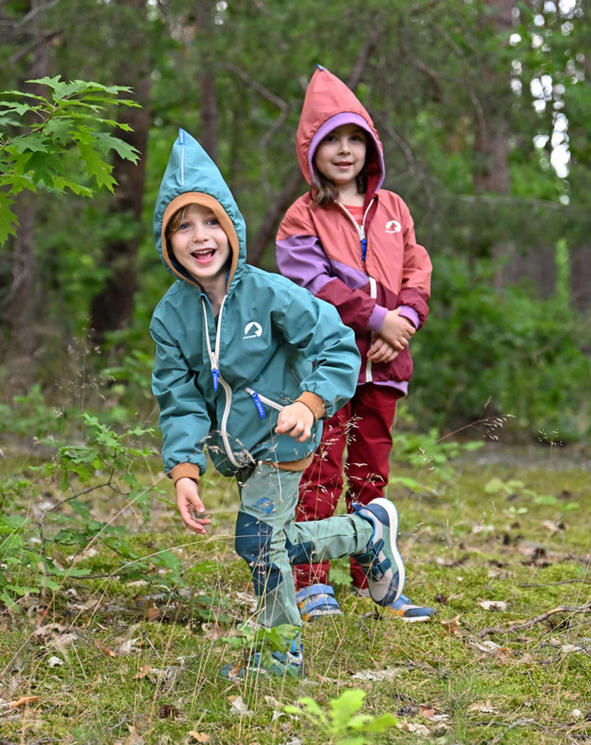 Wende-Regenjacke MUUTUVA in jungle/almond