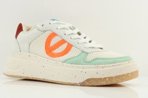 No Name Sneaker