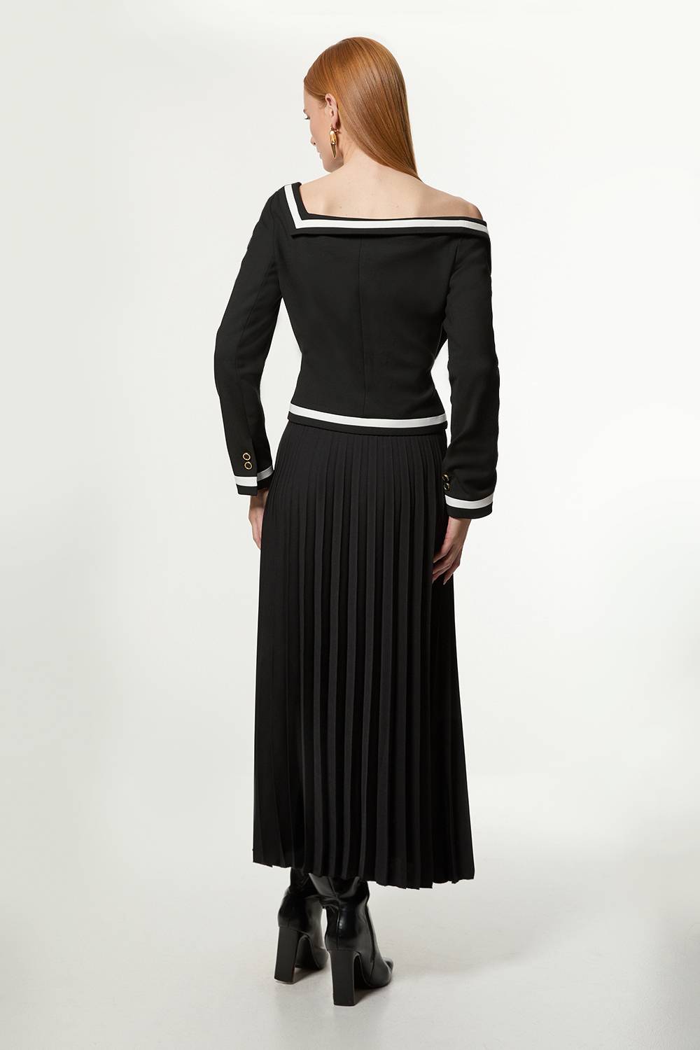 KarenMillen Petite Robe Midaxi Compact Stretch à Encolure Asymétrique, Bloc de Couleur, à Plis et Coupe Ajustée