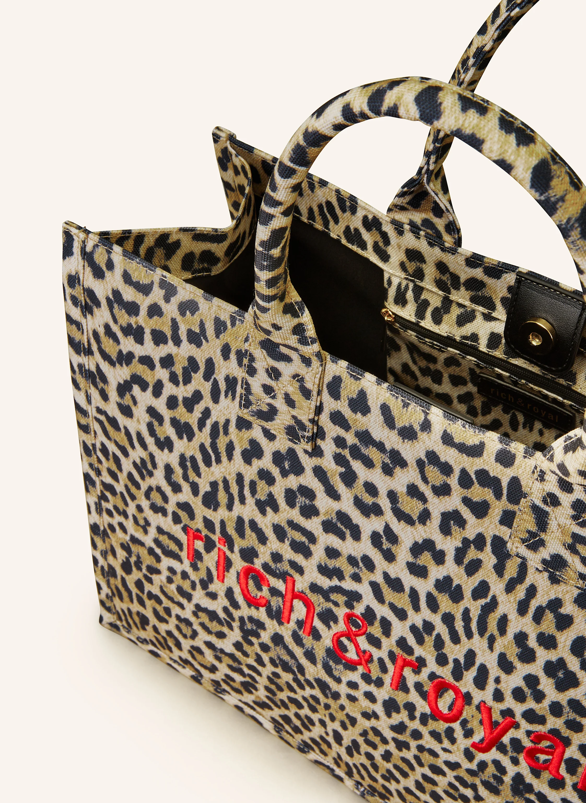 Rich & Royal Shopper