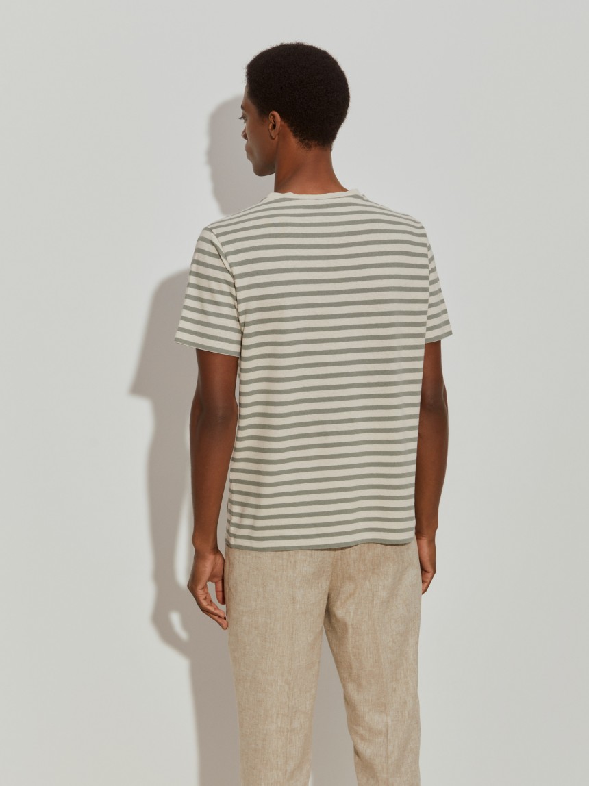 T-shirt às riscas em algodão e linho