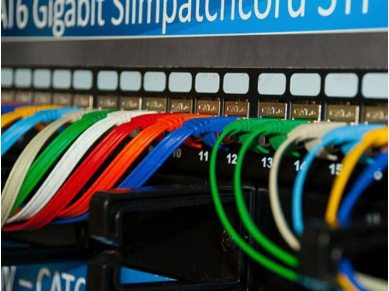 SLIM Slimpatchkabel RJ-45 - RJ-45, Cat 6, U/FTP, 1.5 m, Ora Geschirmtes Cat 6 Twisted-Pair-Kabel (U/FTP) mit Klinkenschutz