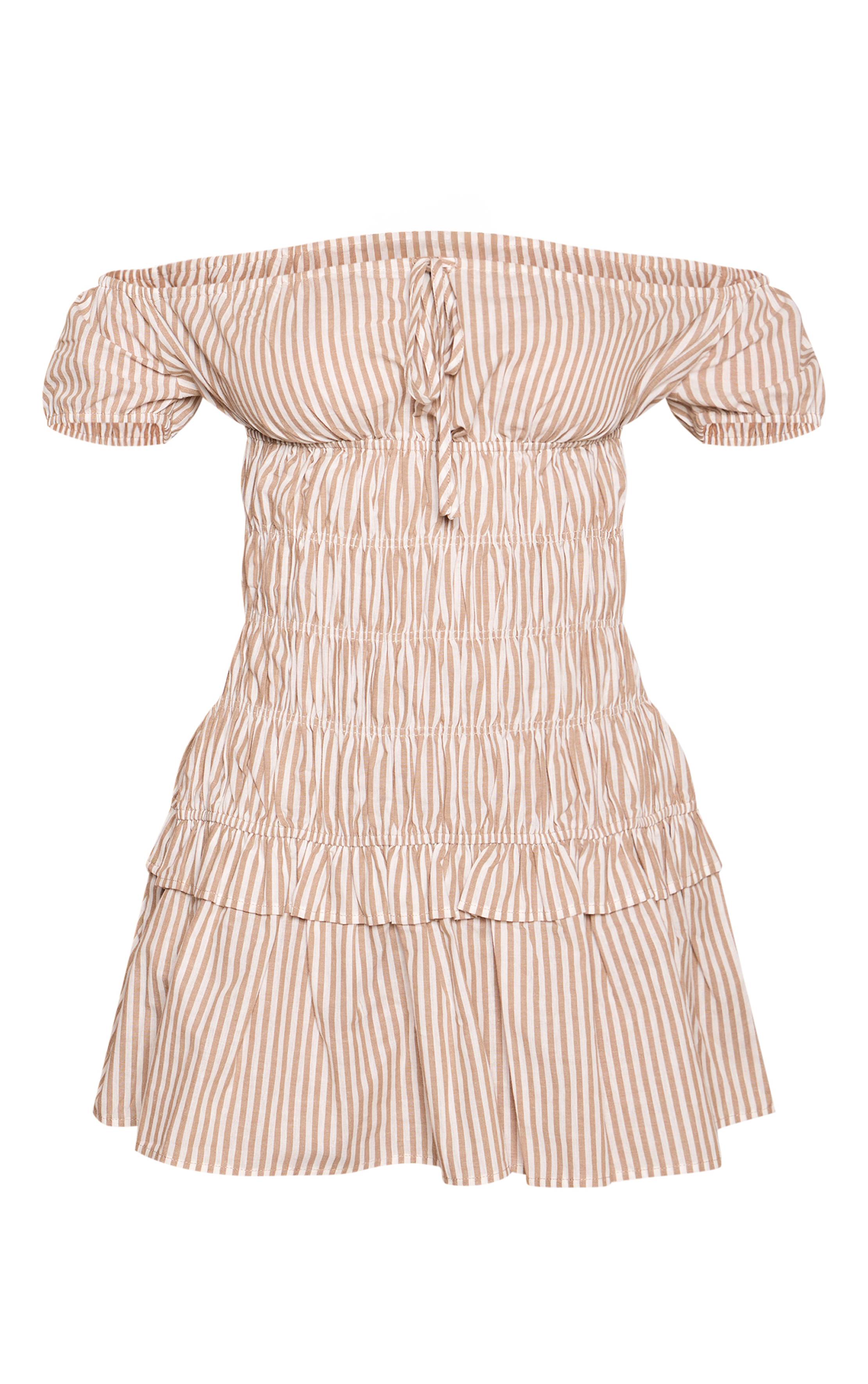 Marron Robe Droite Froncée À Rayures Fines Et Encolure Bardot