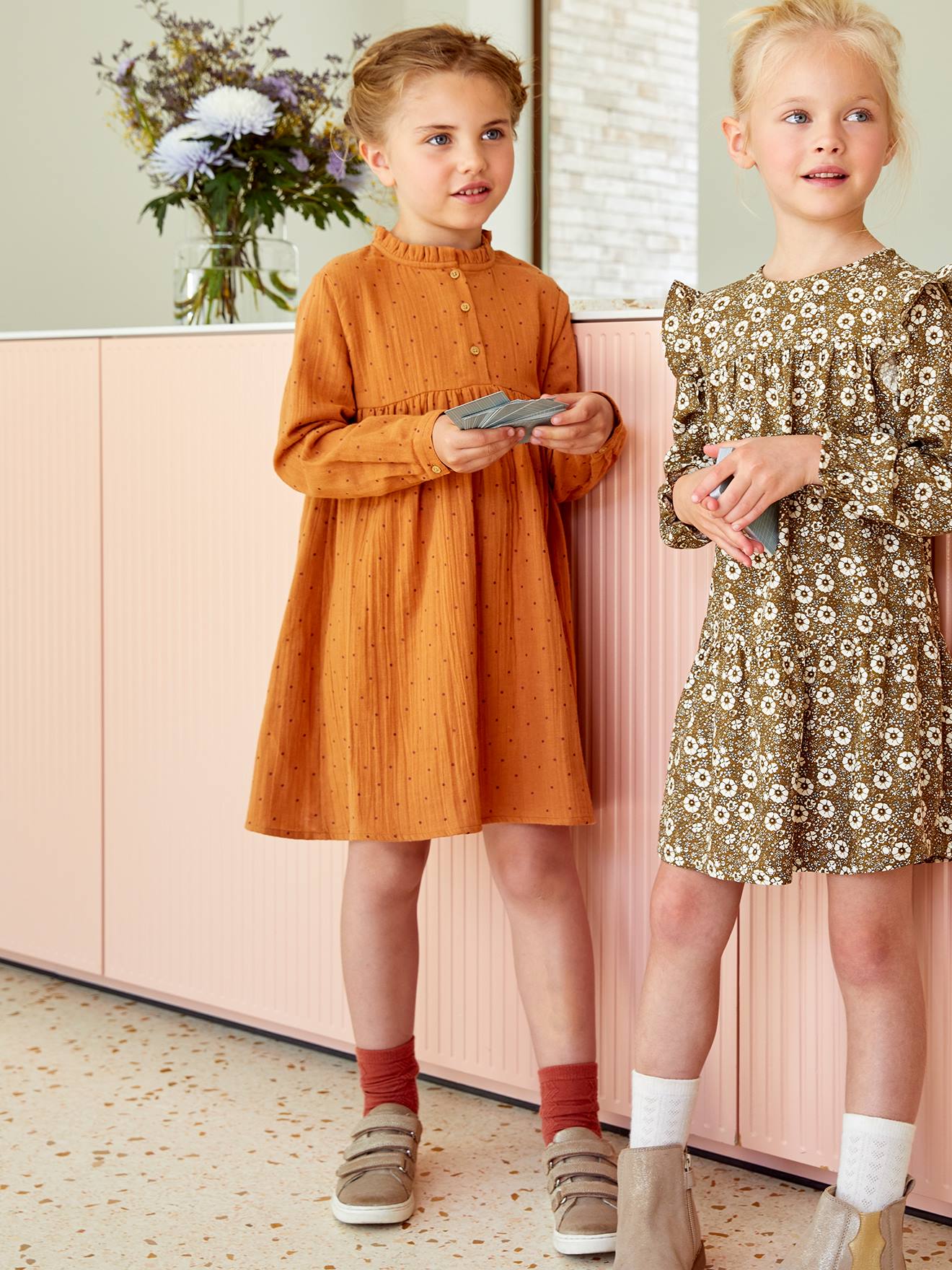 Vestido marrom médio estampado para meninas