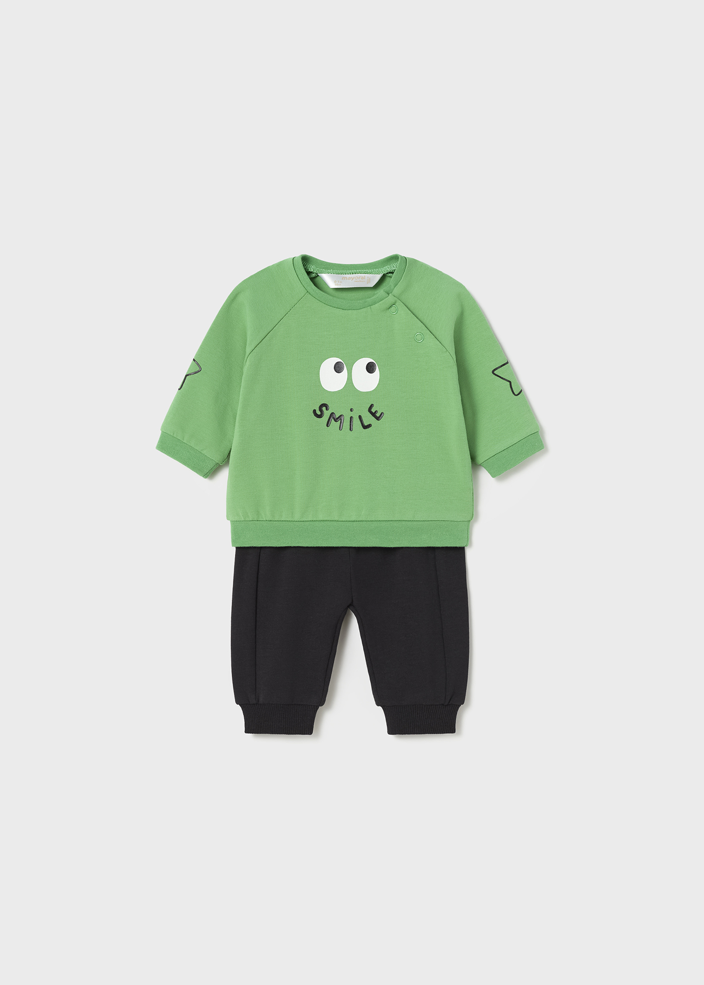 Conjunto de 4 peças em algodão sustentável para recém-nascidos.