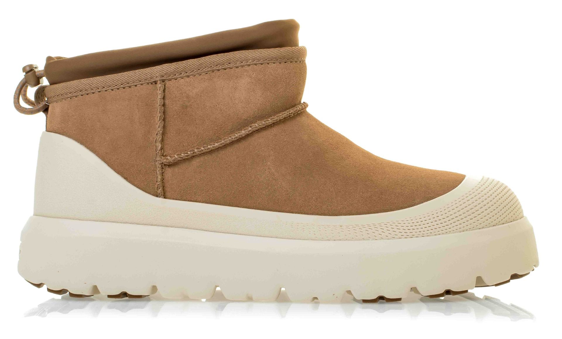 UGG Ultra Mini Weather Hybrid