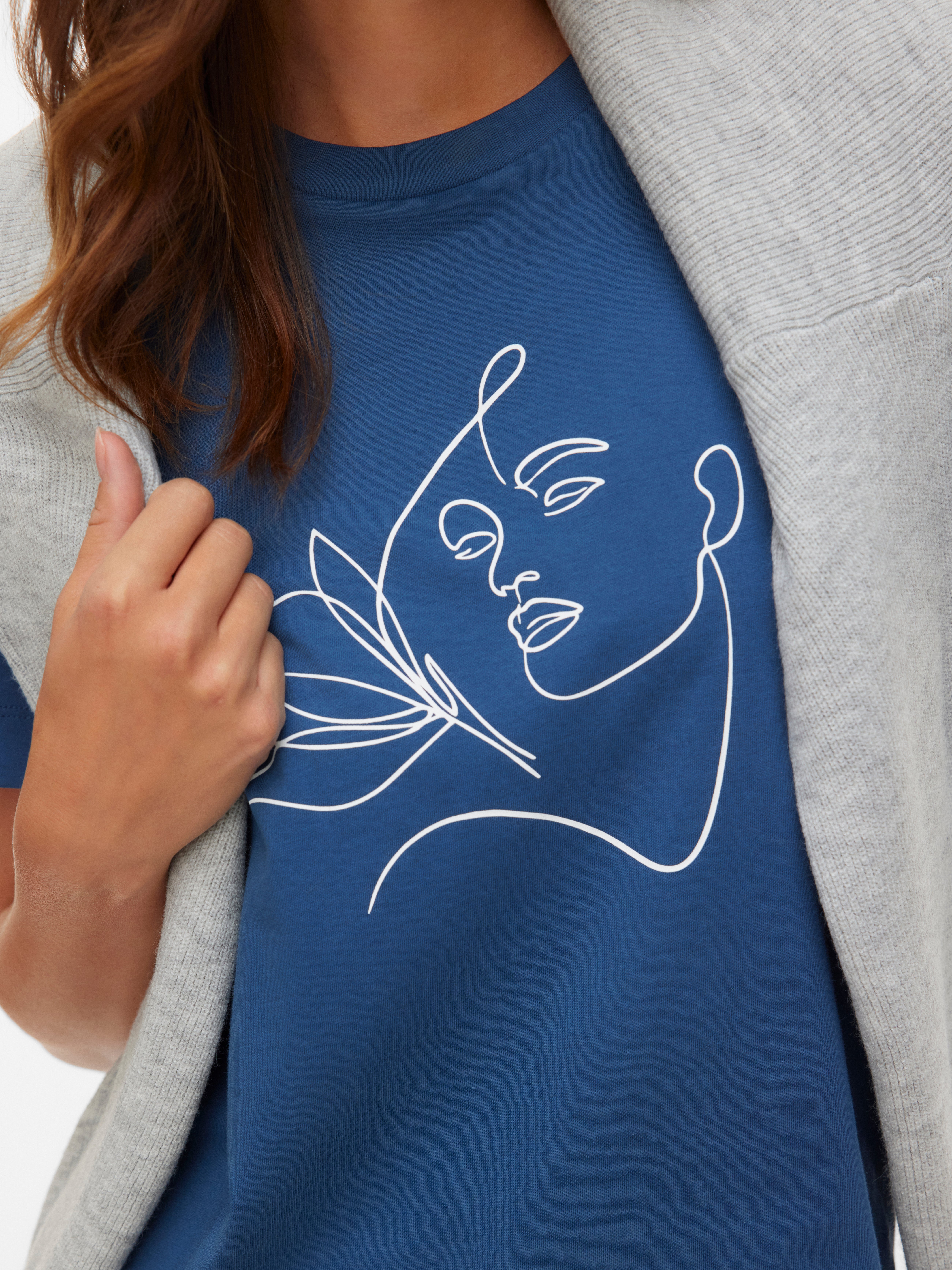VMTHEA T-shirts