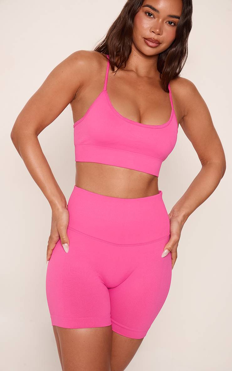 Rose Vif Short De Sport Échancré Froncé Sans Couture