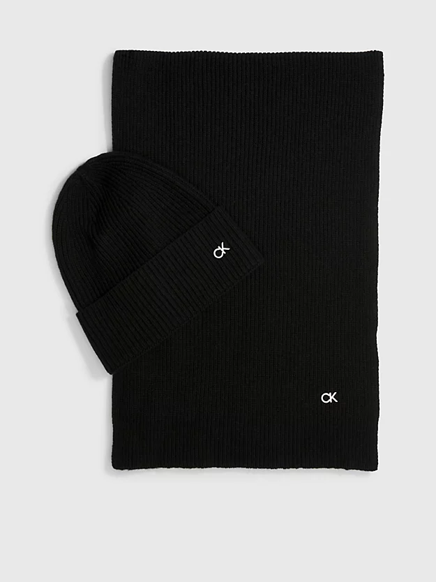 Conjunto de presente com cachecol e gorro