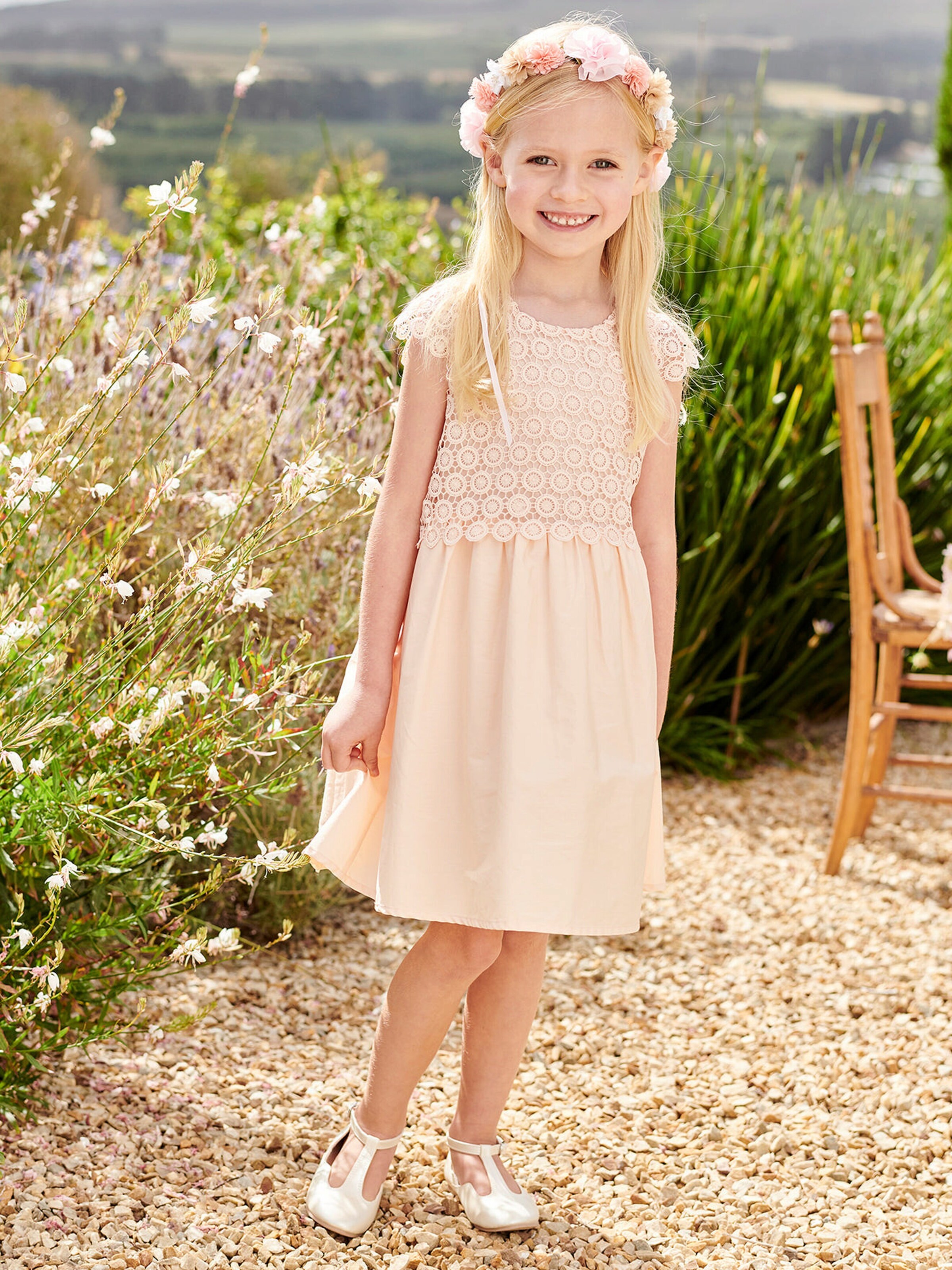 Vertbaudet Festliches Mädchen Kleid mit Makrameespitze rosa nude
