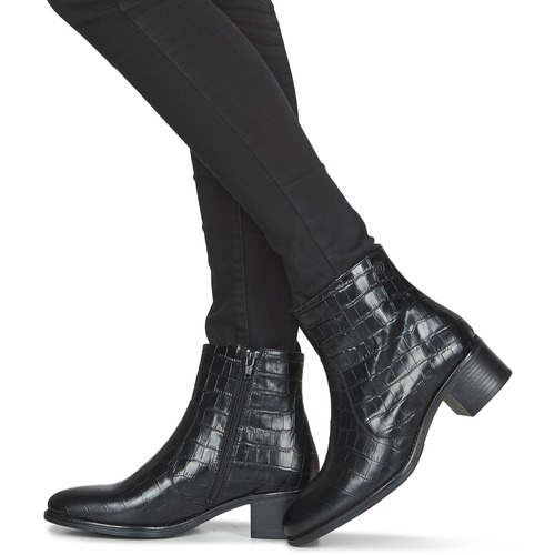 Betty London - NOUME - Noir