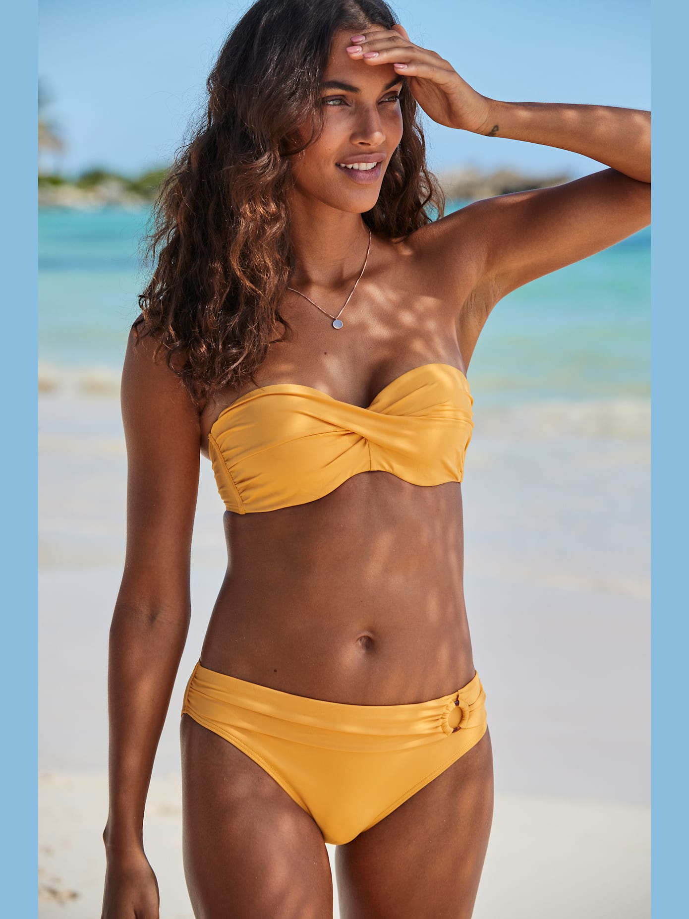 Haut de bikini bandeau à armatures coloris unis tendance
