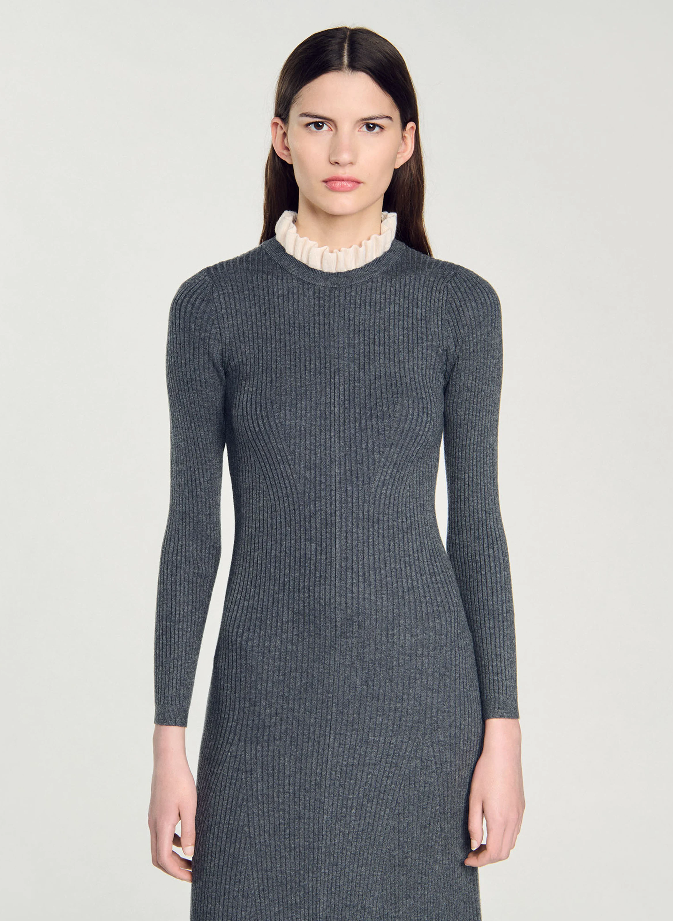 Robe longue col volanté| Gris