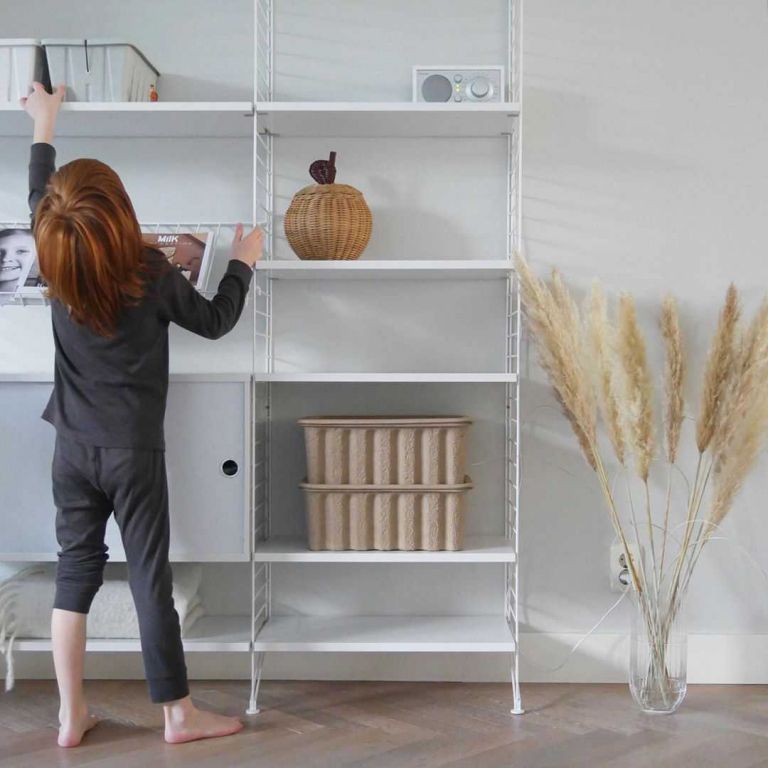 String Furniture Cabinet with sliding doors 78 x 20 x 37 cm walnoot