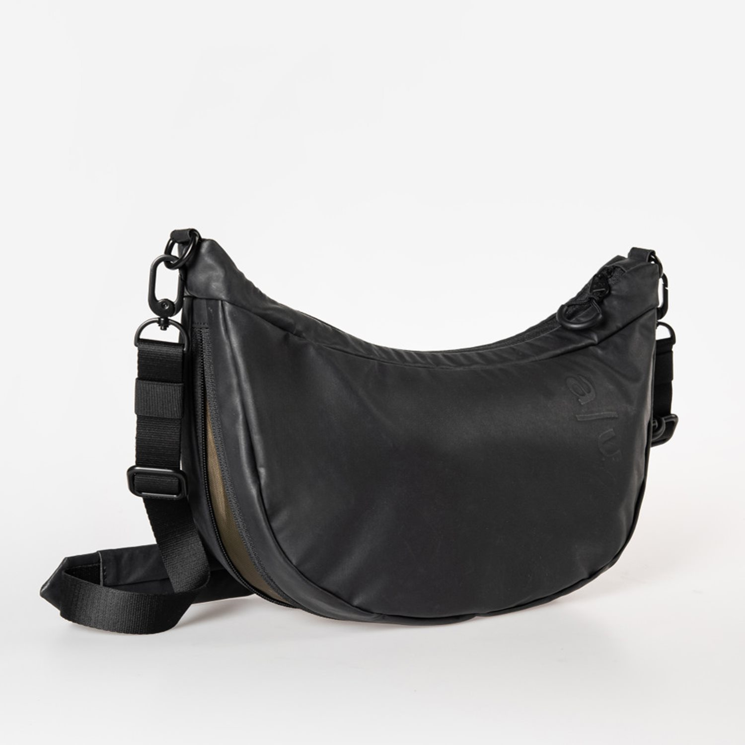 Aunts & Uncles Yoshii RE Shoulderbag black