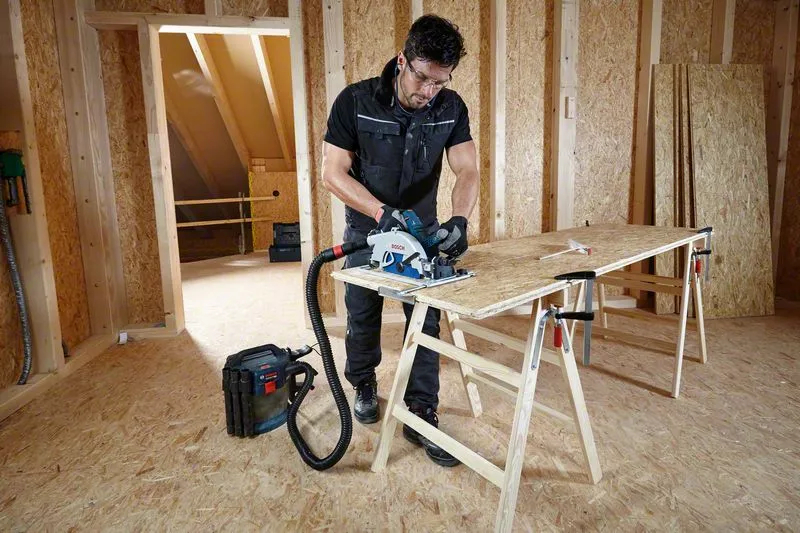Bosch Combo Kit 3 18V Tools: GSB 18V-110C + GKS 18V-68GC + GSA 18V-28 + 1 4.0 AH Battery (PROCORE) + 2 5.5 AH Batteries (PROCORE) + GAL 1880CV (L) Professional