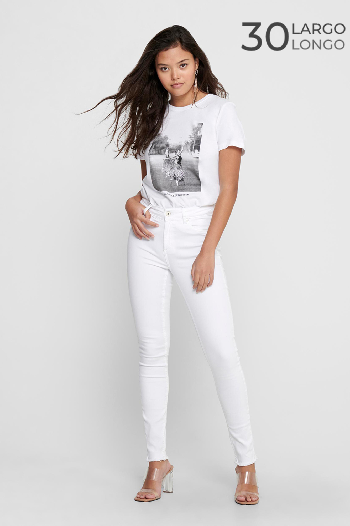 Calça jeans skinny de cintura média