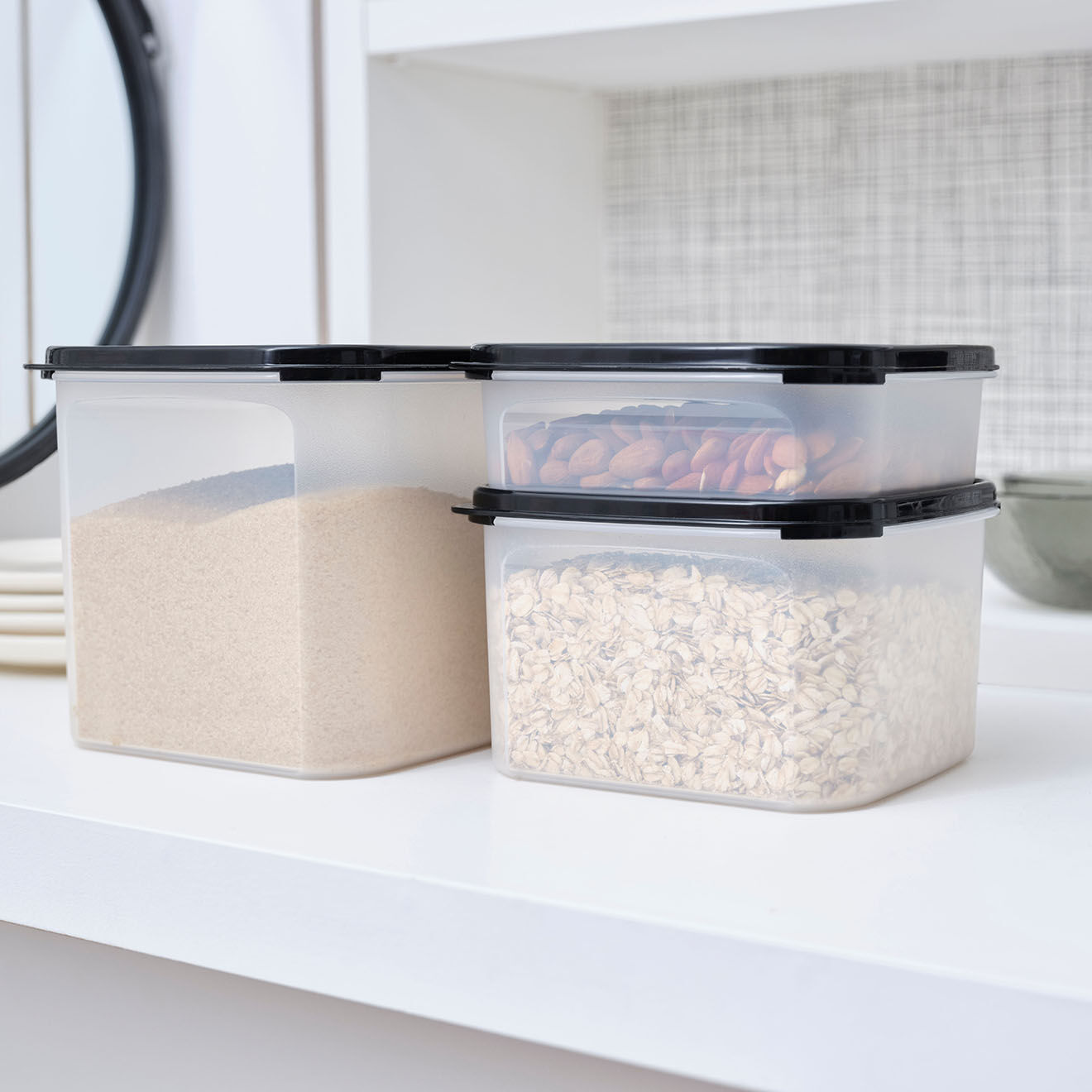 Tupperware Boite de conservation transparent/couvercle noire - 4L