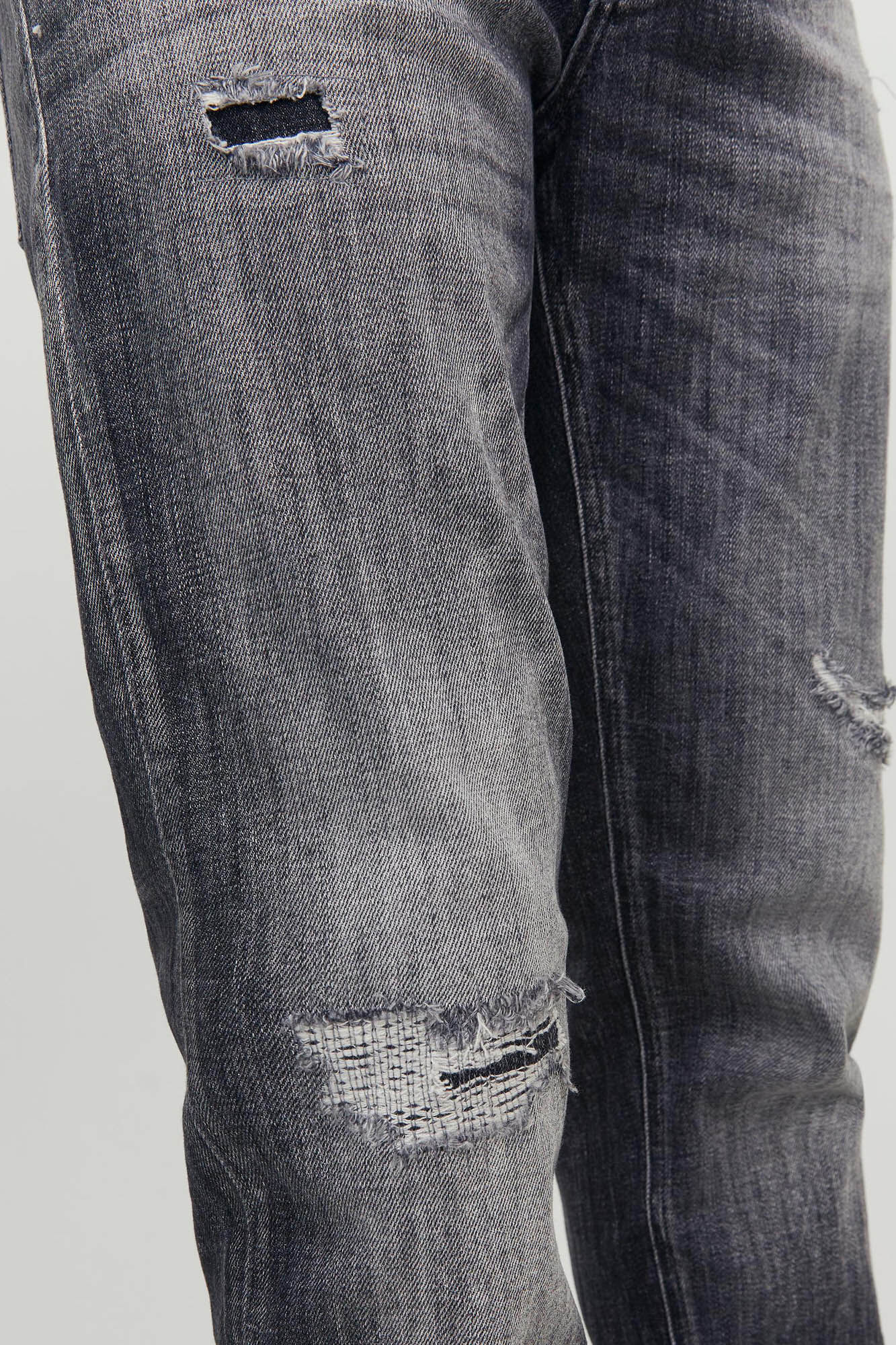 Calça jeans Mike com corte afunilado