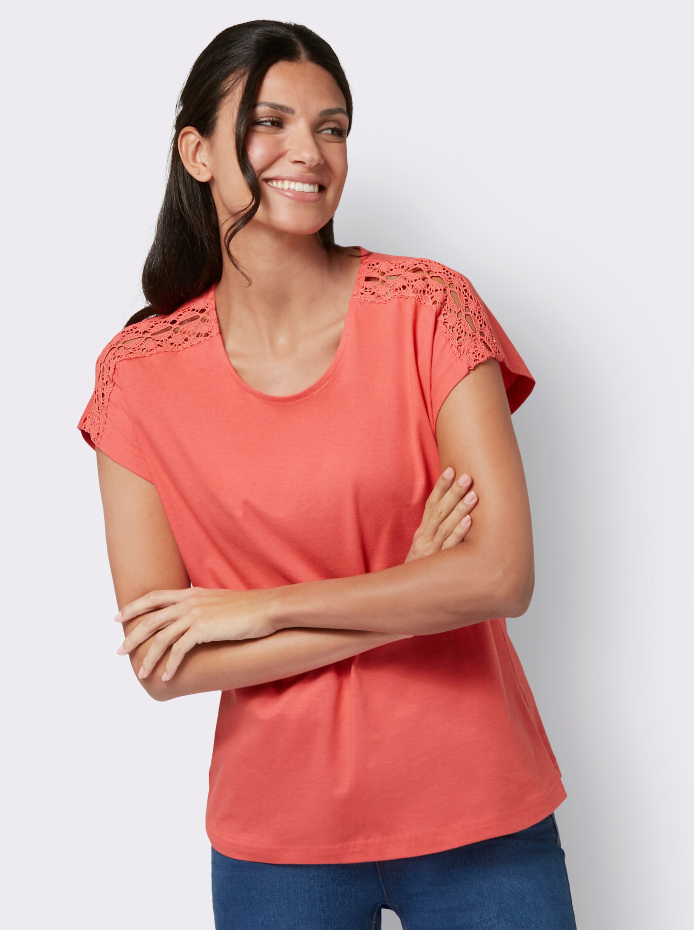 Kurzarmshirt mit Spitze an den Schultern