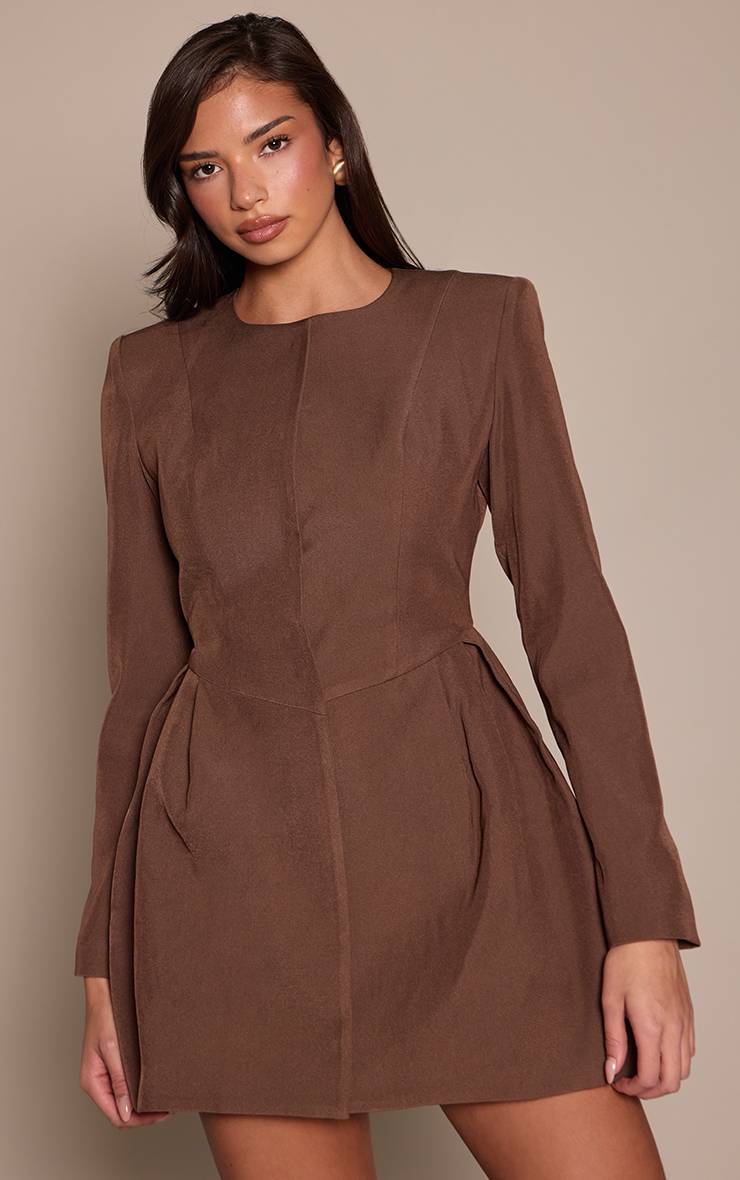 Chocolat Robe Blazer Structurée Premium Tissée Avec Détail Plissé Aux Hanches