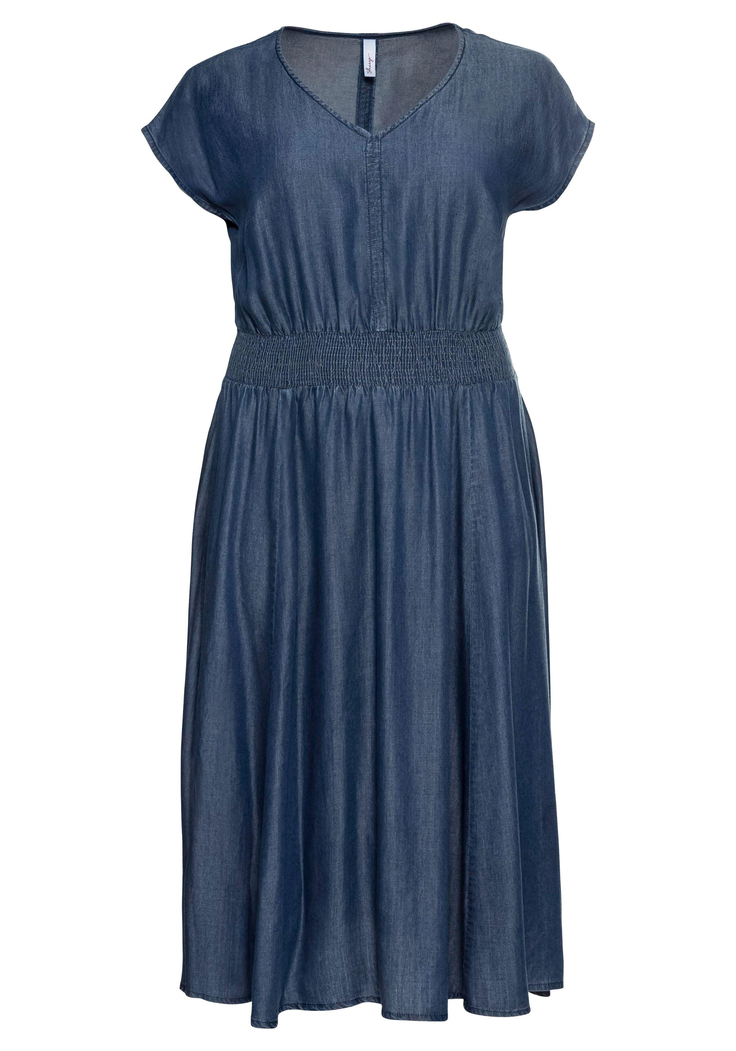 Kleid in Jeansoptik, in leicht glänzender Qualität