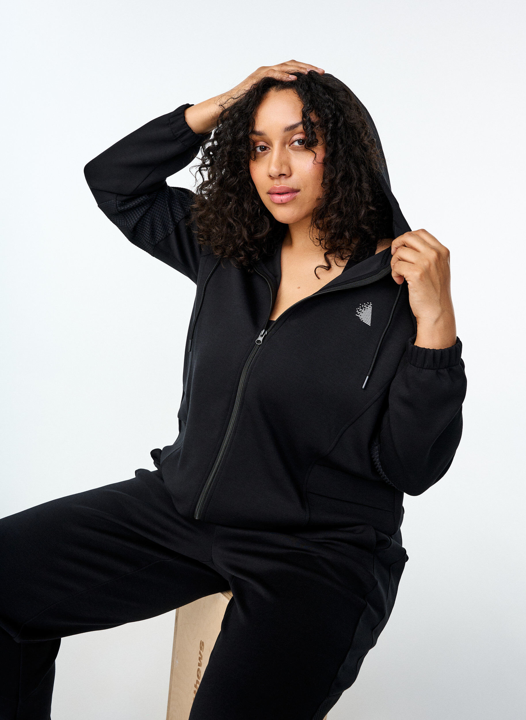 Sweat cardigan med hætte og lommer