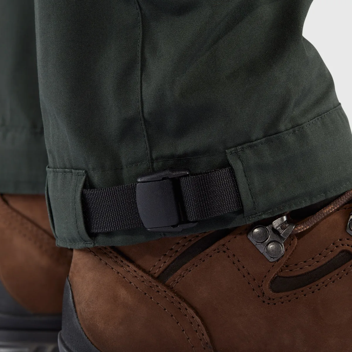 Fjällräven Women's Kaipak Trousers Curved Basalt